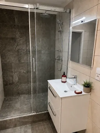 Prodej bytu 2+kk, Praha - Krč, Hurbanova, 40 m2
