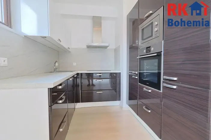 Pronájem bytu 2+kk, Praha - Háje, Loosova, 54 m2