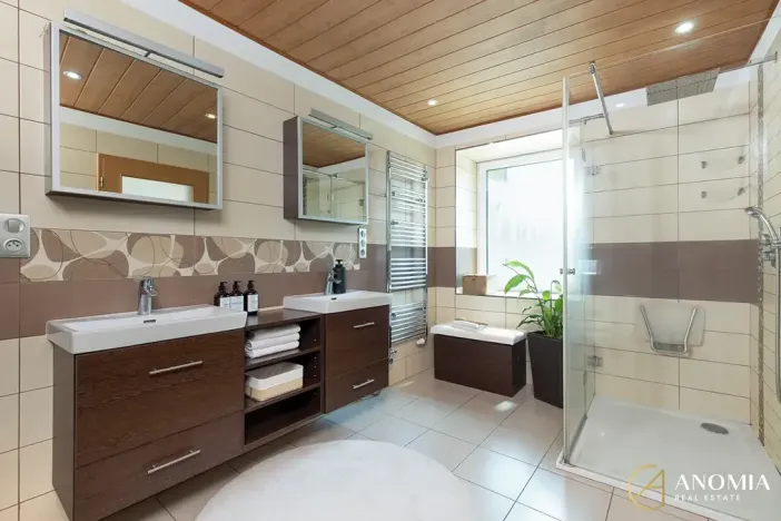 Prodej rodinného domu, Tučín, 332 m2