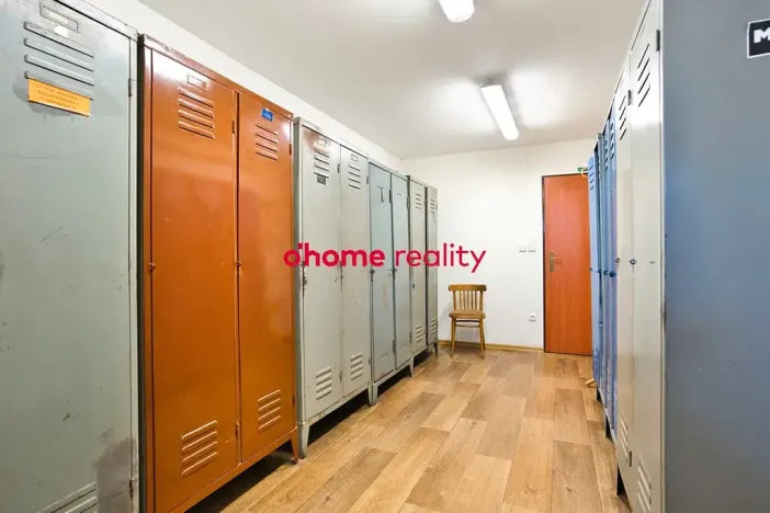 Prodej výrobních prostor, Čehovice, 1210 m2