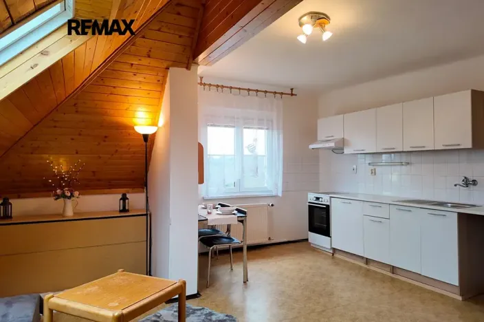 Pronájem bytu 1+kk, Senohraby, U školky, 41 m2