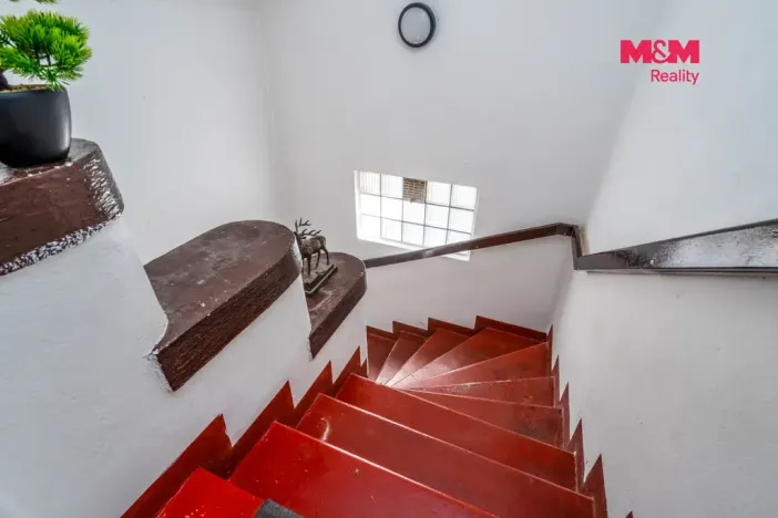 Prodej bytu 3+1, Milovice, Mírová, 93 m2