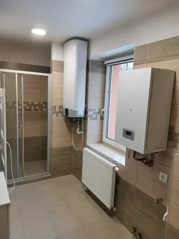 Pronájem bytu 2+1, Liberec, Na Srázu, 76 m2