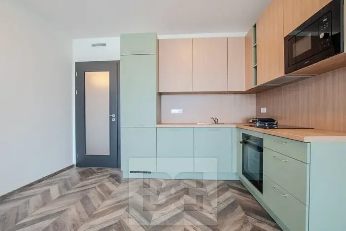 Pronájem bytu 2+kk, Praha - Vysočany, Střídavá, 56 m2
