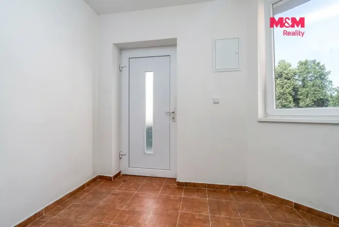 Prodej bytu 2+kk, Milovice, Mírová, 41 m2