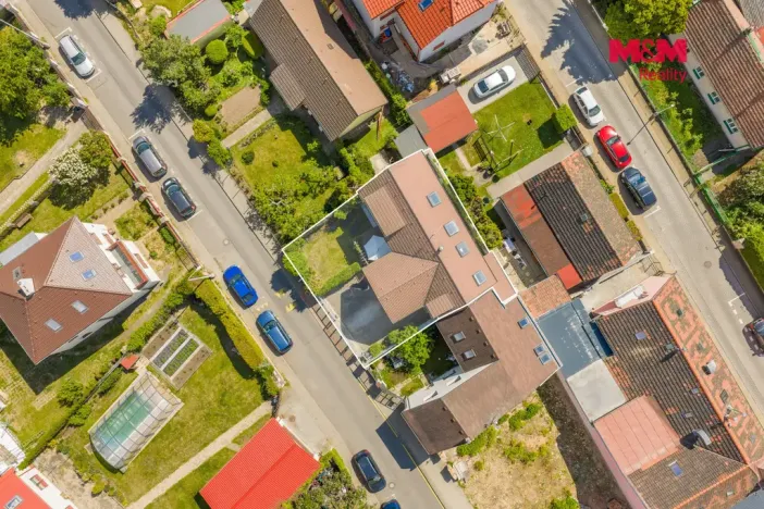 Prodej rodinného domu, Praha - Suchdol, K Roztokům, 160 m2