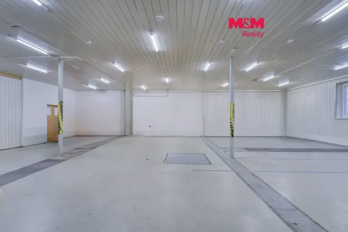 Pronájem obchodního prostoru, Plzeň - Lobzy, Blatenská, 360 m2