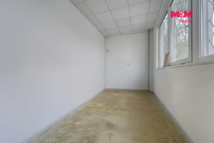 Pronájem obchodního prostoru, Plzeň - Lobzy, Blatenská, 360 m2