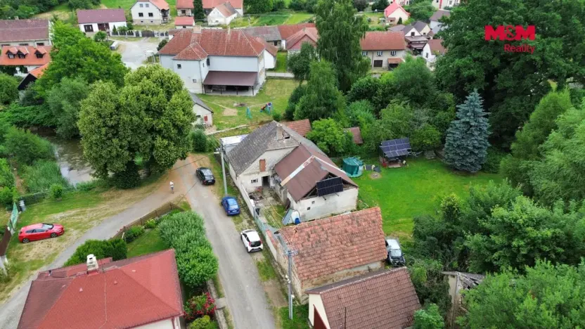Prodej rodinného domu, Nemyšl - Hoštice, 150 m2