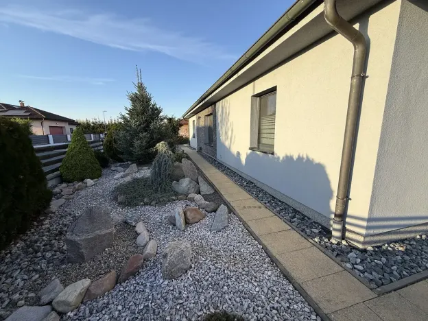 Prodej rodinného domu, Klešice, 212 m2