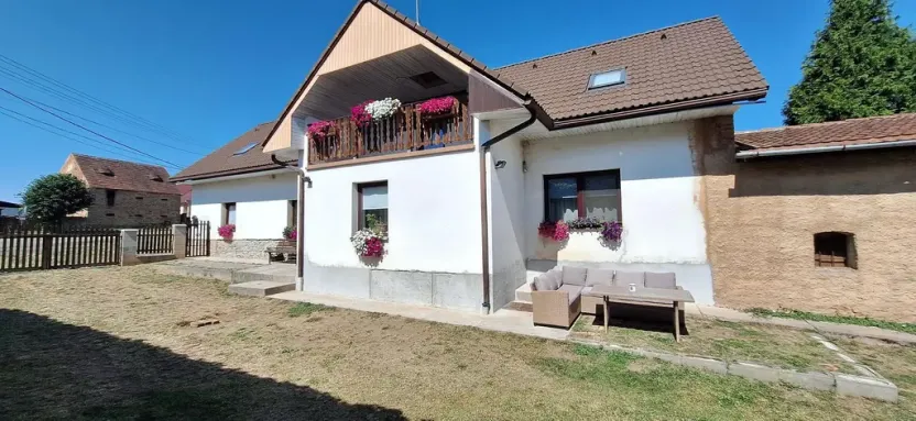 Prodej rodinného domu, Lhotka u Radnic, 208 m2