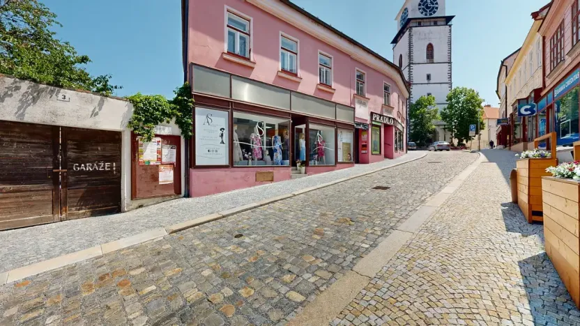 Prodej obchodního prostoru, Třebíč - Vnitřní Město, Hasskova, 400 m2