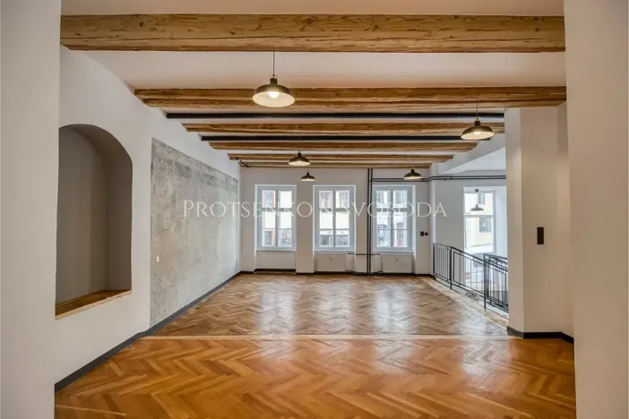 Pronájem obchodního prostoru, Třebíč, Hasskova, 127 m2