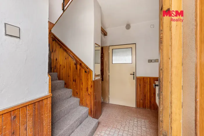 Prodej rodinného domu, Líšťany, Zlatá Ulička, 272 m2