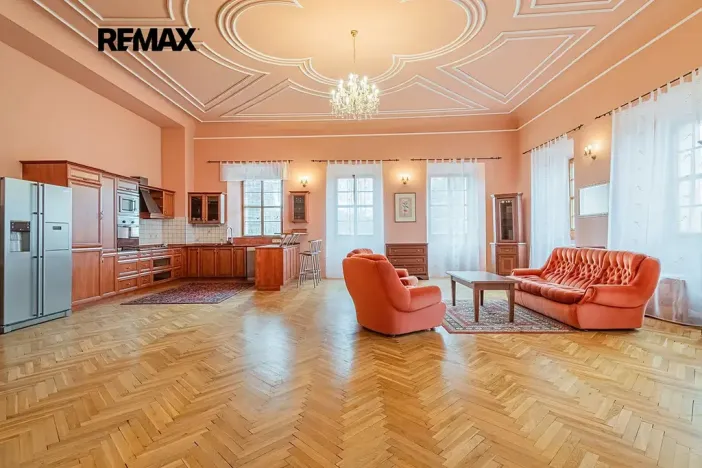 Prodej domu, Ježovy, 700 m2