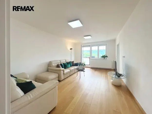Prodej bytu 3+kk, Luhačovice, Lesní, 74 m2