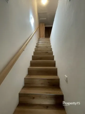 Pronájem bytu 1+kk, Kladno - Kročehlavy, Kročehlavská, 35 m2
