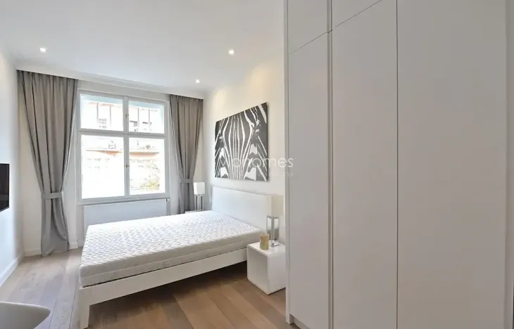 Pronájem bytu 2+kk, Praha - Vinohrady, náměstí Jiřího z Poděbrad, 56 m2