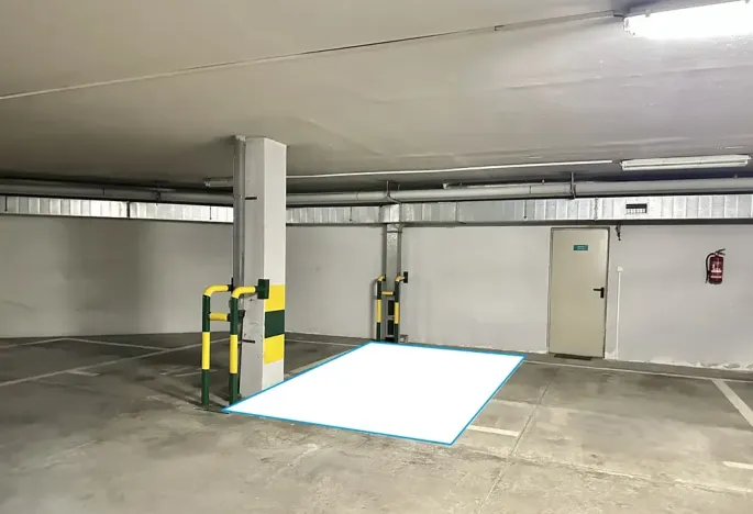 Pronájem garážového stání, Brno, 15 m2