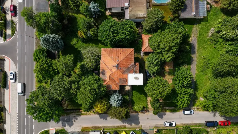 Pronájem kanceláře, Říčany - Strašín, Kaštanová, 250 m2