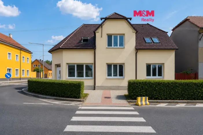 Prodej činžovního domu, Milovice, Mírová, 176 m2