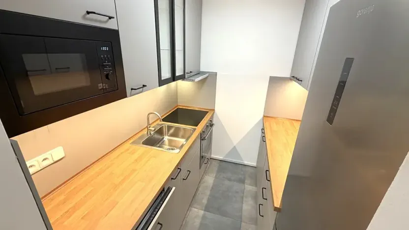 Pronájem bytu 2+kk, Praha - Michle, Ohradní, 45 m2
