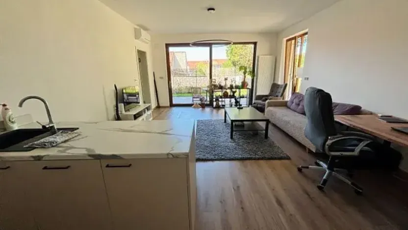 Pronájem bytu 2+kk, Praha - Prosek, Prosecká, 112 m2