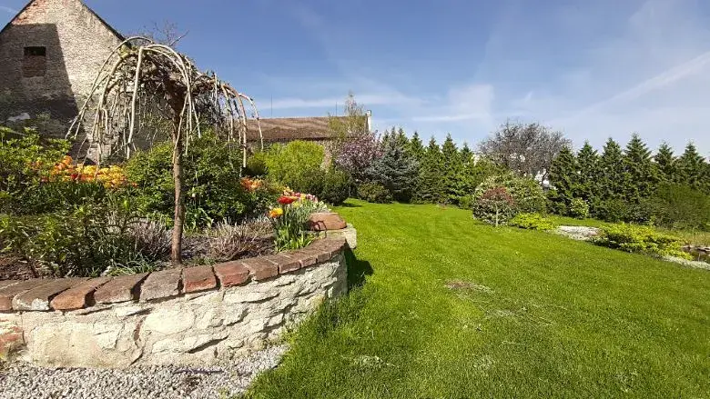 Prodej rodinného domu, Cvrčovice, Školní, 168 m2