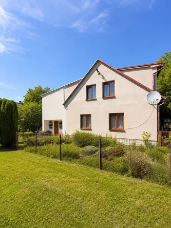 Prodej rodinného domu, Chrášťany, 250 m2