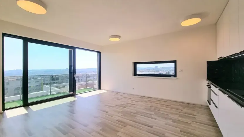 Pronájem bytu 2+kk, Brno, Kumpoštova, 56 m2