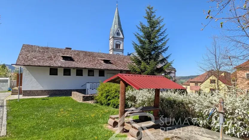 Prodej obchodního prostoru, Žihobce, 330 m2