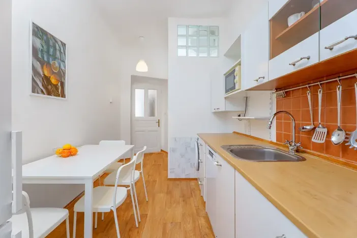 Prodej bytu 2+kk, Praha - Holešovice, Argentinská, 37 m2
