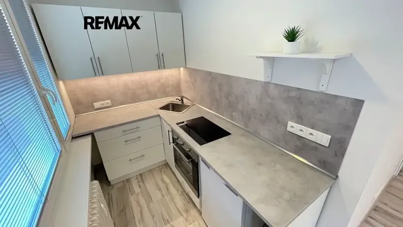Pronájem bytu 1+kk, Kladno, Vitry, 26 m2