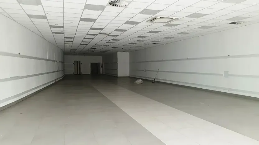 Pronájem obchodního prostoru, Milevsko, Husovo nám., 400 m2
