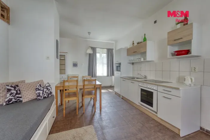 Prodej ubytování, Pňovany, 450 m2