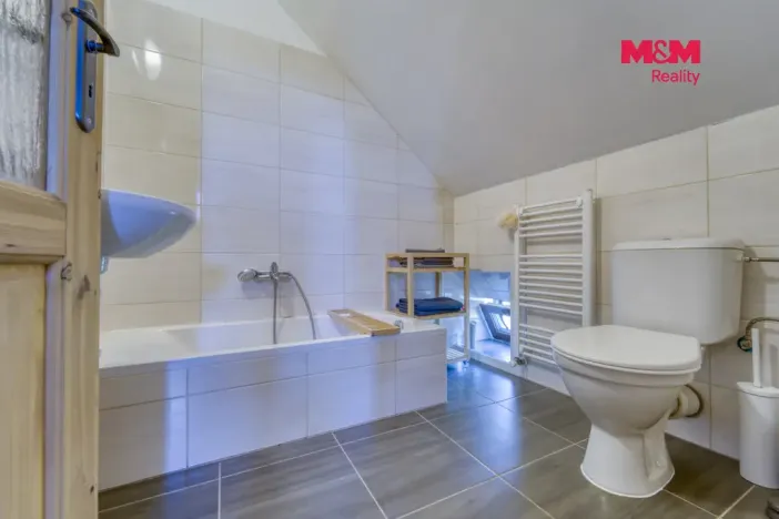 Prodej ubytování, Pňovany, 450 m2