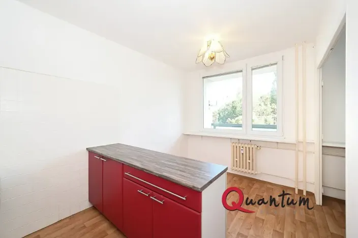 Pronájem bytu 3+1, Praha - Prosek, Veltruská, 60 m2