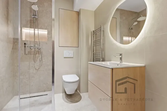 Pronájem bytu 2+kk, Praha - Nusle, U křížku, 36 m2