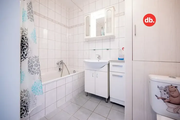Pronájem bytu 2+1, Karlovy Vary, Vodárenská, 54 m2