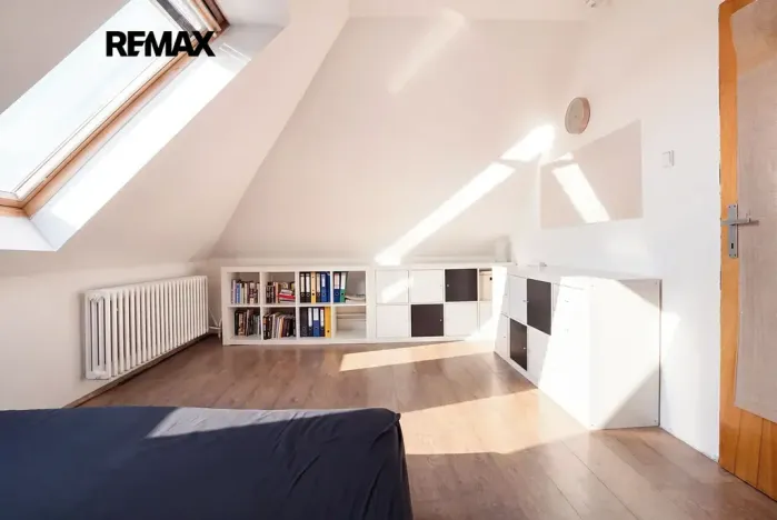 Prodej vícegeneračního domu, Praha - Vokovice, Půlkruhová, 385 m2