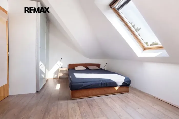 Prodej vícegeneračního domu, Praha - Vokovice, Půlkruhová, 385 m2
