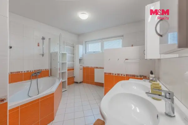 Prodej rodinného domu, Hradec Králové, Náhon, 150 m2