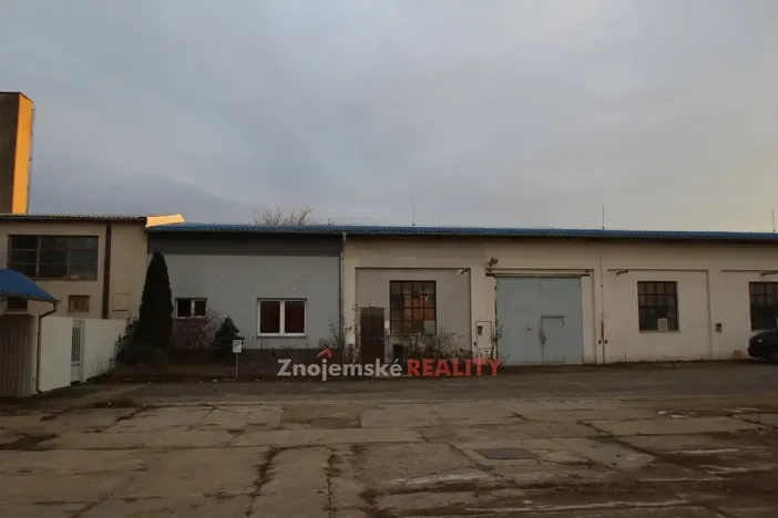 Pronájem skladu, Znojmo, 168 m2