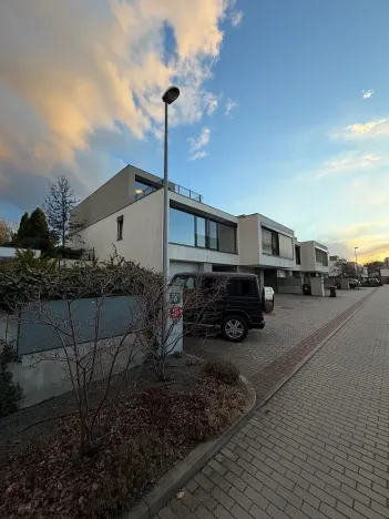 Pronájem rodinného domu, Praha - Horní Měcholupy, U Golfu, 227 m2