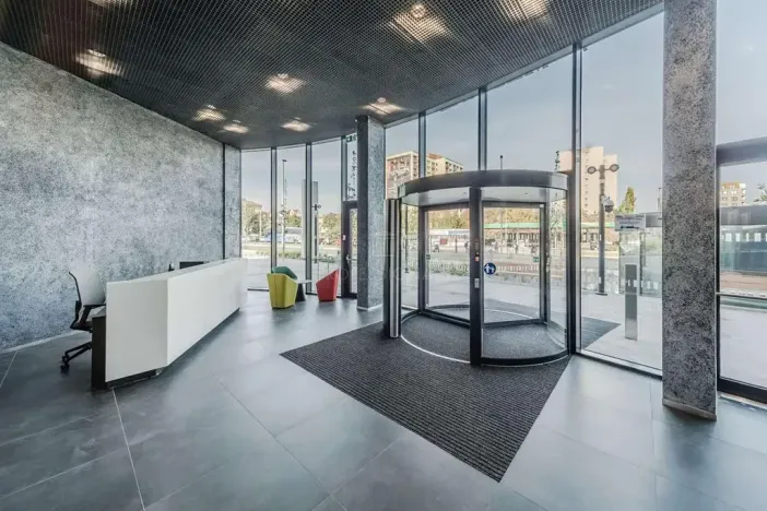 Pronájem kanceláře, Praha - Vokovice, Evropská, 447 m2