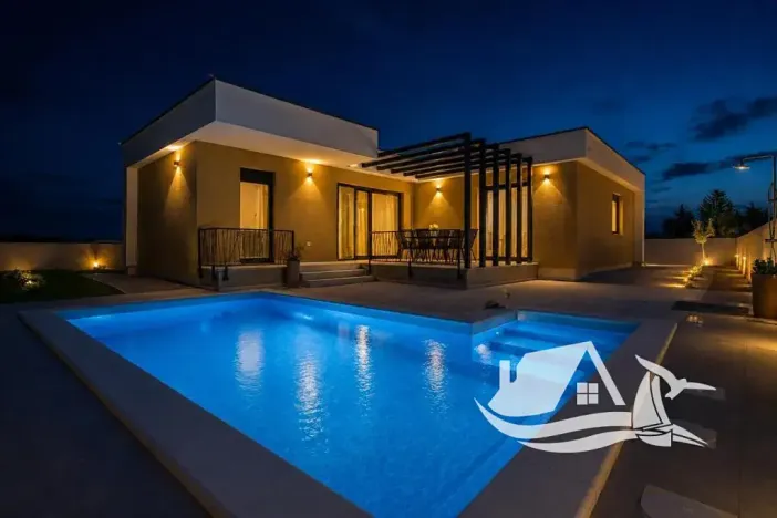 Prodej vily, Privlaka, Chorvatsko, 100 m2
