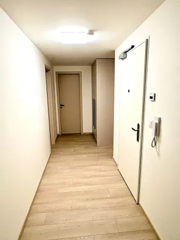 Pronájem bytu 2+kk, Praha - Hloubětín, Poděbradská, 63 m2