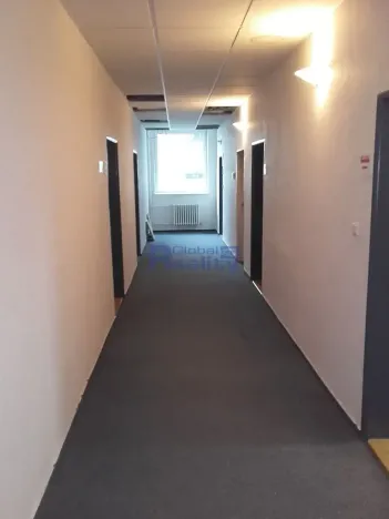 Pronájem kanceláře, Hradec Králové, Bratří Štefanů, 15 m2