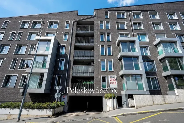 Prodej bytu 2+kk, Praha - Smíchov, Švédská, 65 m2