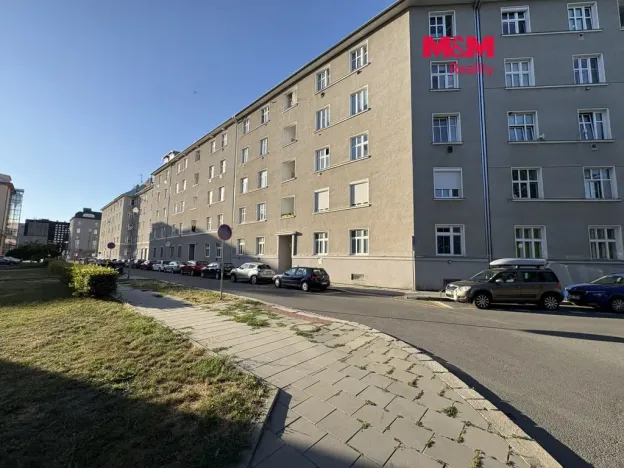 Pronájem bytu 2+kk, Olomouc, Šmeralova, 43 m2
